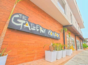 CHIC 2 Bdr GALLERY CONDOS near 5th avenue & BEACH