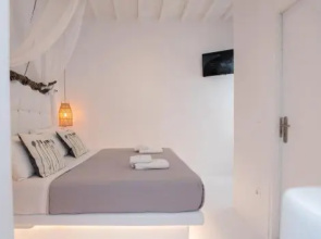 Seablue Venice House 1
