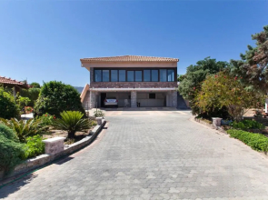 Villa Antikleia