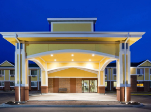 Fargo Inn and Suites