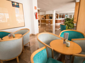 Отель Amic Miraflores