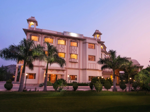 KK Royal Hotel & Convention Centre