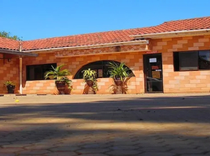 DewChurch Drive Hotel