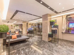 Home Inn Selected (Dalian Central Hospital, Chunliu Metro Station, Airport)