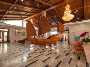 Naqin Peninsula Geological Ocean Park Hotel