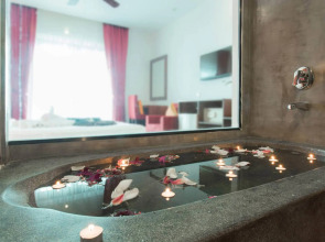 Mekong Angkor Palace Hotel