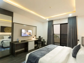 De Signature Tower Hotel