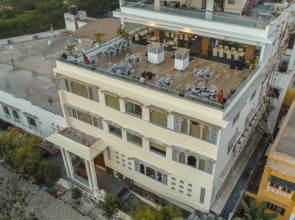 The Ramvilas - A Rooftop Lake View Hotel in Udaipur