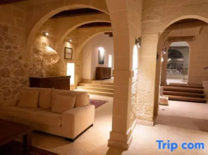 OneFifty - 4 bedrooms (sleeps 8+2 kids) Xaghra village