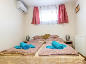 Lili Apartman