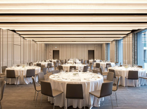 Отель Hilton Lake Como