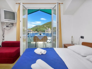 Apartment Rubin Hvar/Pokrivenik 10504