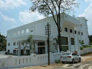 Hotel Kabani Palace