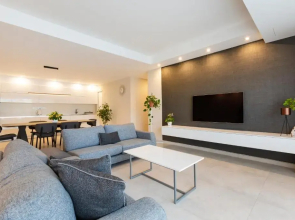 NGH12 - Lovely, spacious 2 bedroom apartment.