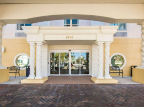 Comfort Inn & Suites Jupiter I-95