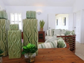 Book With Confidence Relaxed Cancellation Policy - Seafront Swim-up Bar Wifi