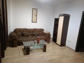 The Unique's Apartment V