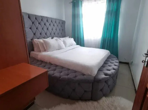 Lux Suites Jacky's Apartments Milimani