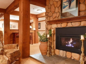 Silver Fox Inn