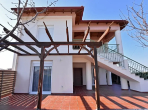 Fotinia Beach House Ground Floor by Rentalspro