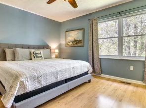 Pet-friendly Black Mountain Vacation Home w/ Deck