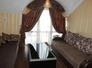 Kristall Hotel