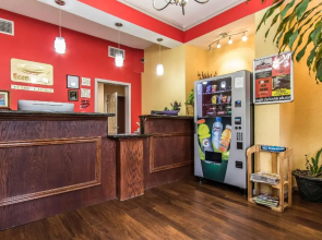 Woodridge Inn and Suites