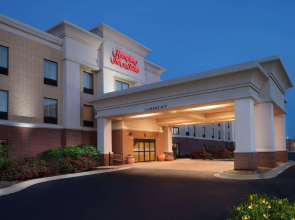 Hampton Inn & Suites Chicago/St. Charles