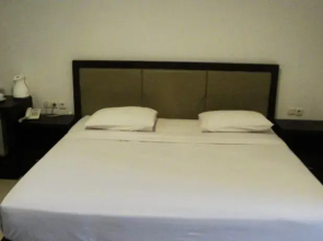 Adipati Hotel