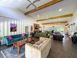 Amori Villa & Cabin