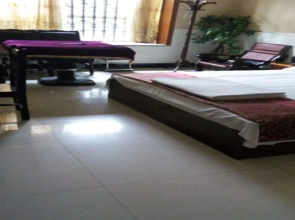 Huaying Lijing Inn