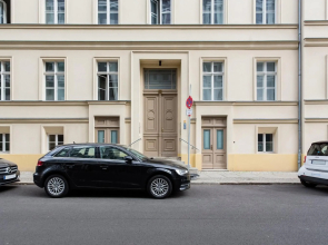 Luxury 2 Bedroom apartment in the heart of Mitte, Berlin