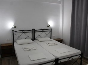 Zeus Hotel
