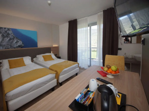 Ambassador Suite Hotel