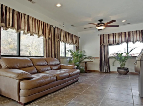 Affinity Inn and Suites