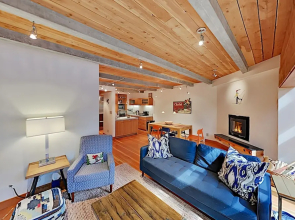 15tru2ag 3 Bedroom Condo