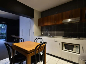 Riverview On Mount Street