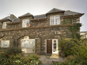 Derwent Manor Apartments