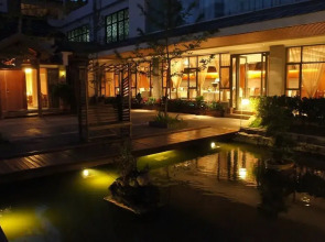 Jinyaxuan Boutique Courtyard Hotel