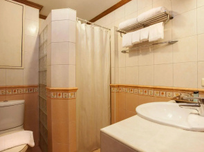Safari Beach Hotel