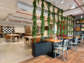 Отель TRYP by Wyndham Dubai