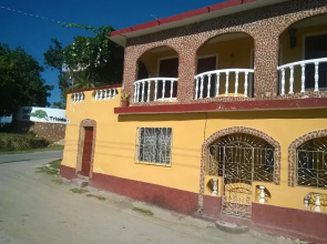 Hostal Portada Las Cuevas