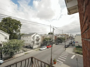 Newark Liberty Gem Brick House Apt 3