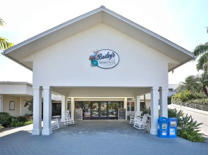 Sundial J208- Large Two Bedroom Condo on Sanibel! Condo