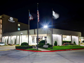 DoubleTree by Hilton Hotel Arlington DFW South
