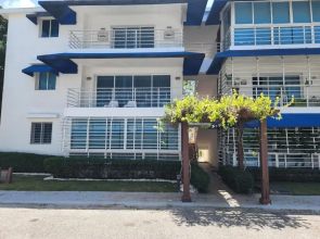 2 bedrooms, 2 bathrooms, pool and near from the beach