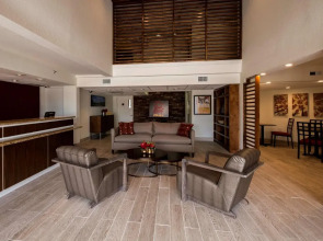 Red Roof Inn PLUS+ Houston - Energy Corridor