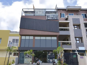 Fabhotel Urban Elite