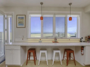 1460 Strand Way 2 Bedroom Home by Redawning