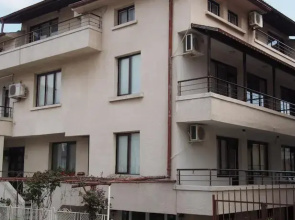 Keni Guest House